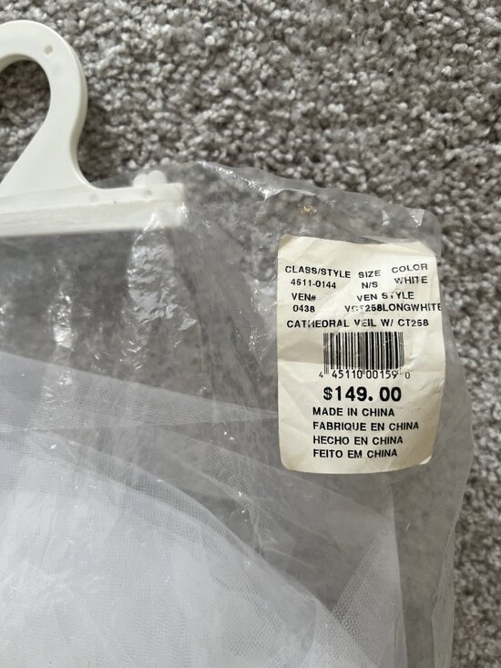 Cathedral Bridal Veil w/CT258 VCT 258LONGWHITE NWT main image 12
